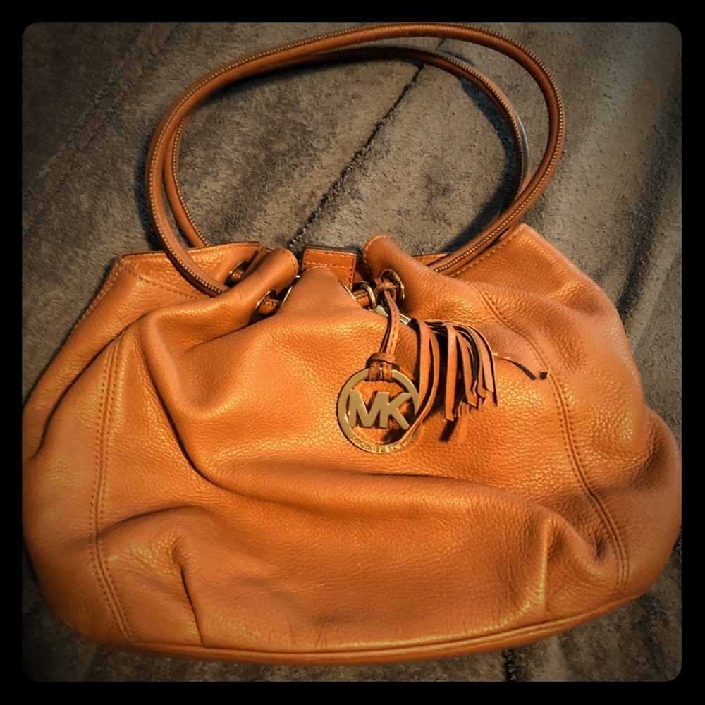 Micheal Kors purse